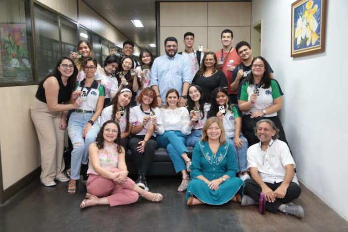 Seduc recebe estudantes medalhistas na 15ª Olimpíada Nacional em História do Brasil