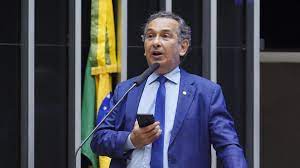 Relator do Projeto que baixou a gasolina em 2022, Dr. Jaziel, lamenta mais um aumento no preço dos combustíveis