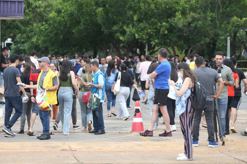 Segundo dia de Enem aborda questões cotidianas e pandemia