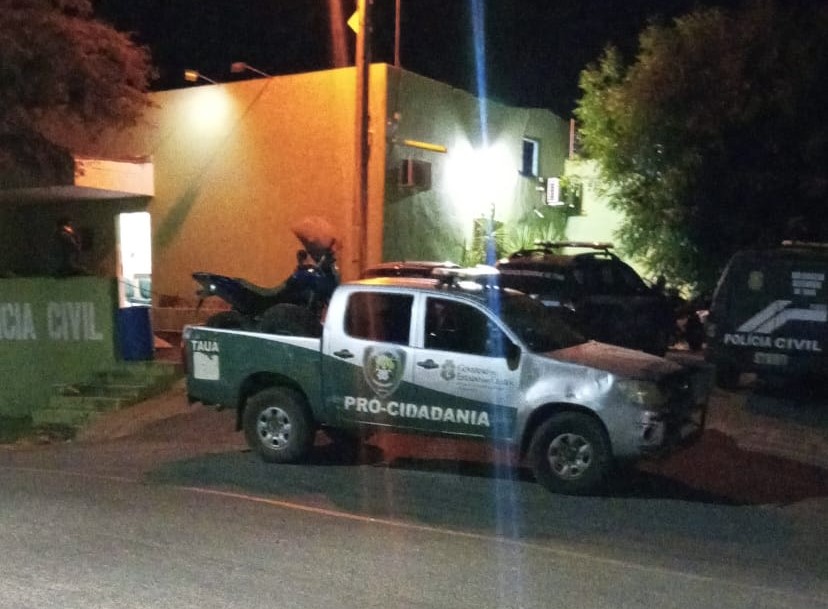 Dupla invade residência, agride e assalta idosa de 81 anos 