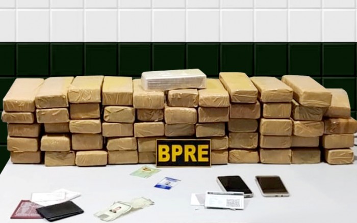 PMCE apreende 55 tabletes de drogas e captura casal suspeito de tráfico interestadual de entorpecentes em Missão Velha