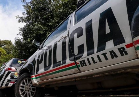 Policial Militar sofre acidente de moto ao evitar atropelamento em Quixeramobim