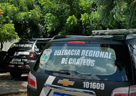 Homens encapuzados adentram residência e levam jóias