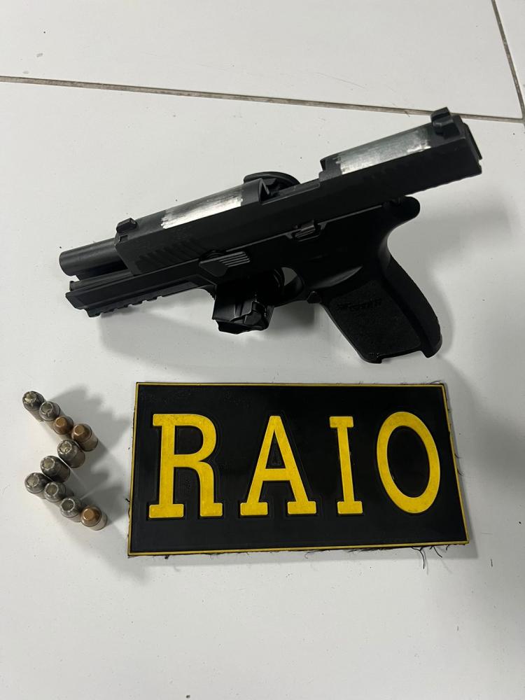RAIO apreende arma no Bairro Alto do Recreio