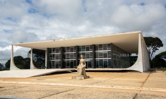 STF valida incidência de PIS e Cofins sobre locação de bens