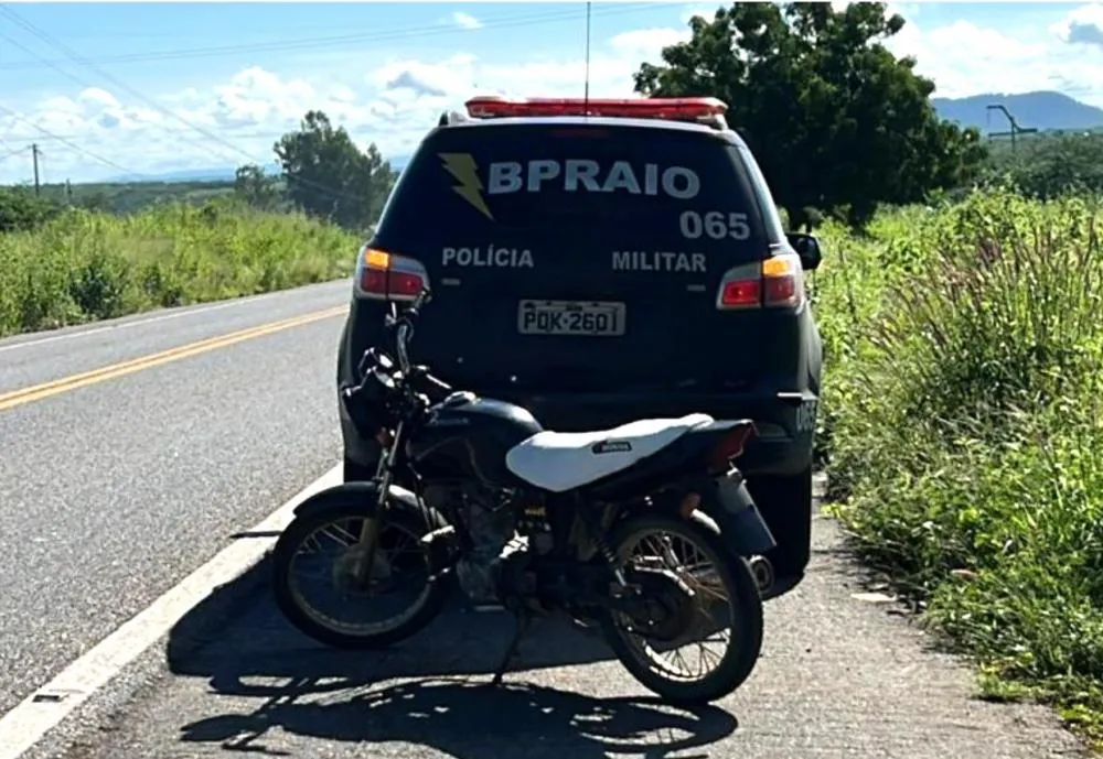  CPRaio localiza moto abandonada na BR-020