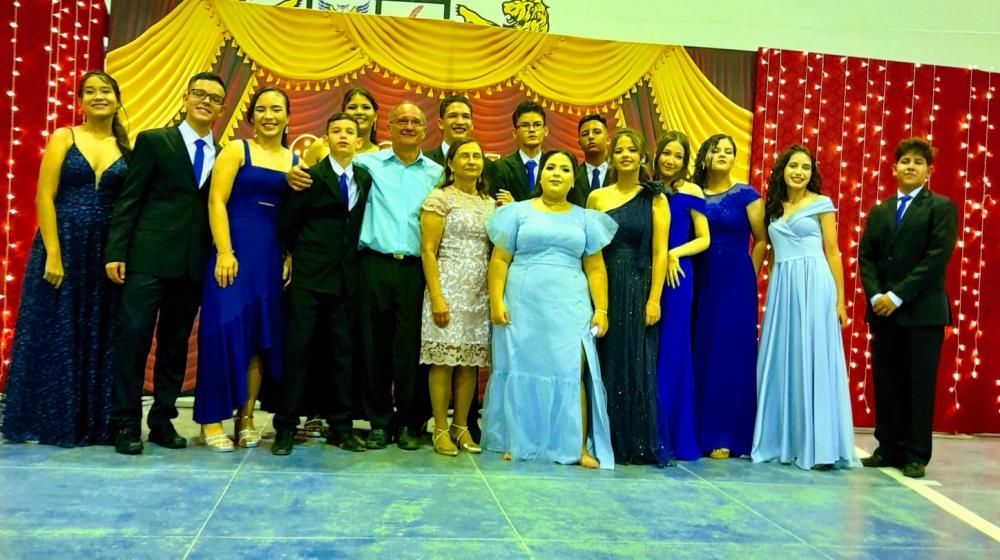Colégio Paulo Davidson realizou baile de formatura 