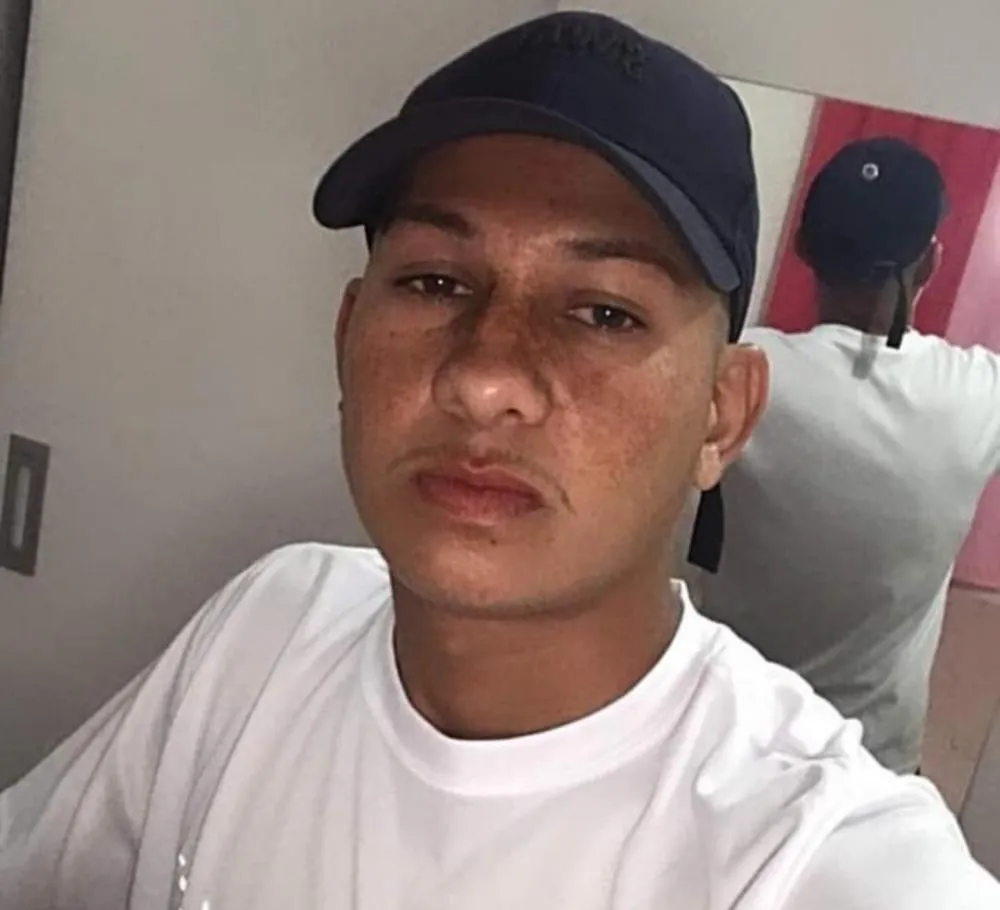 Jovem é encontrado morto com vários disparos pelo corpo
