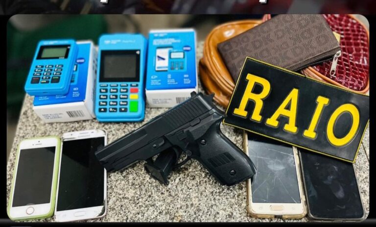Assaltante é preso em Quixeramobim depois de tomar celular e bolsa de mulher com arma falsa