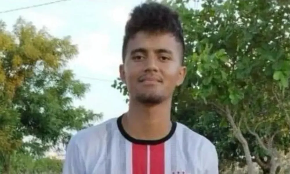 Jovem morre vítima de um chute no rosto