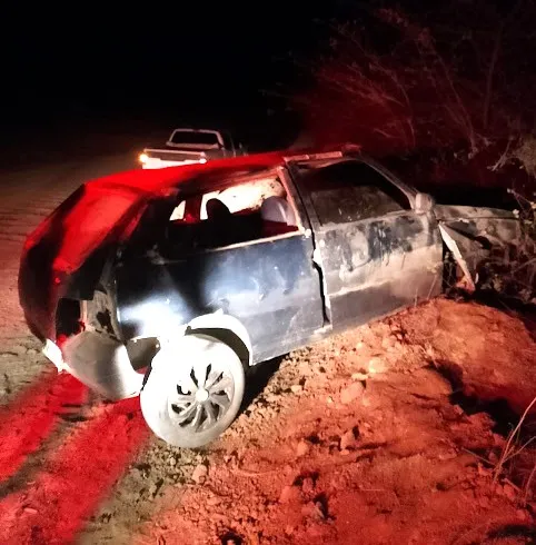 Família sofre acidente de carro na Sede Distrital de Tauá