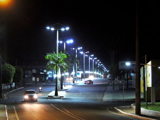 Prefeito anuncia construção de duas avenidas iluminadas na sede
