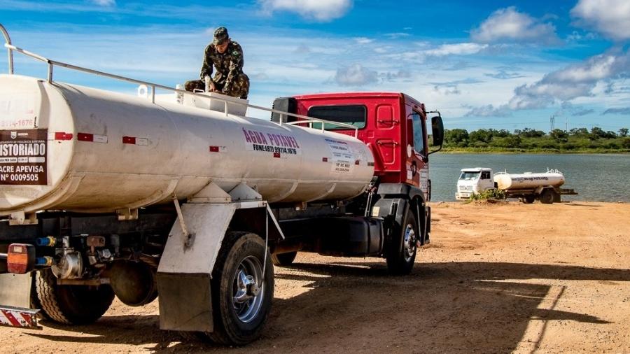 Pipeiros voltarão a abastecer as comunidades a partir de segunda-feira(16)