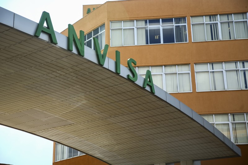 Anvisa anuncia novas restrições de produtos para cabelo