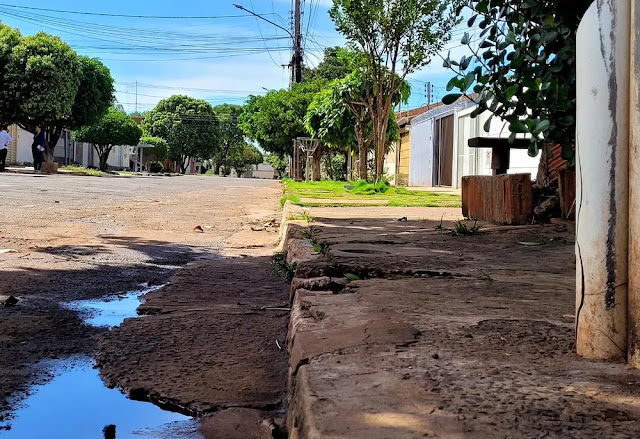 Homem desrespeita medida protetiva e é morto a tiros em frente a casa de ex-namorada