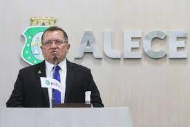 Deputado Almir Bié solicita aparelho de tomografia para atender a região Sertões de Canindé