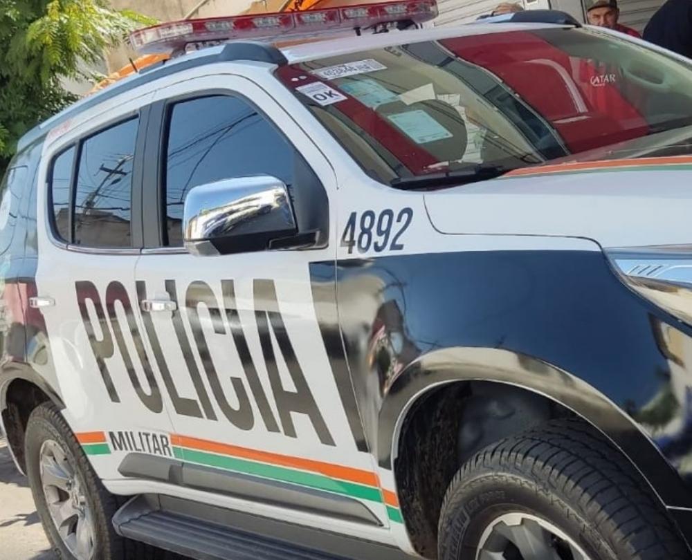 Moto é tomada de assalto na Zona Rural