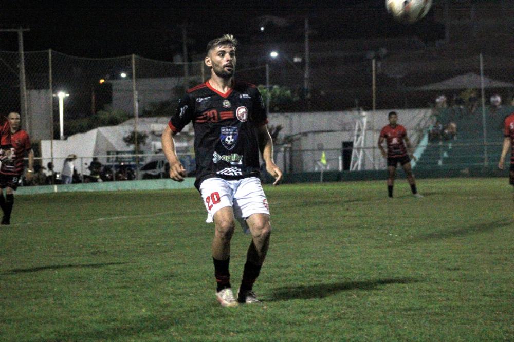 Internacional de Xique-xique goleia Flamengo de Madeira Cortada, 3X0