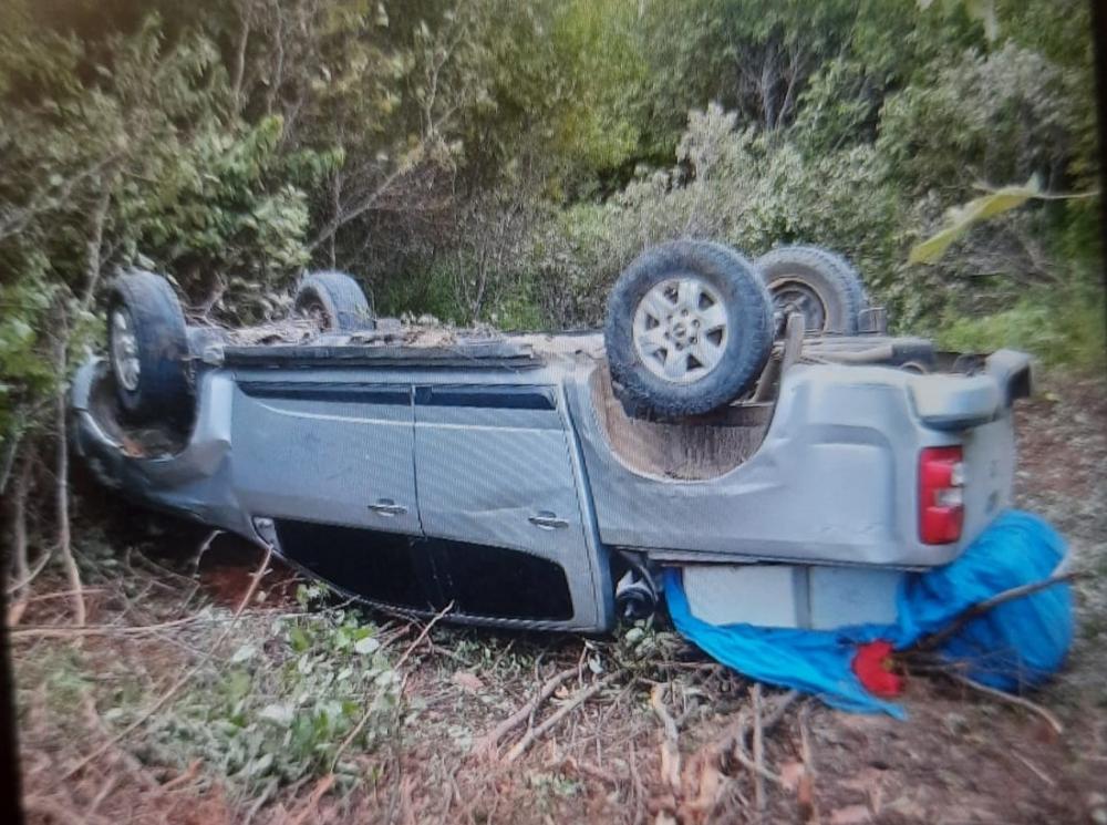 Pescadores sofrem acidente de carro na Zona Rural
